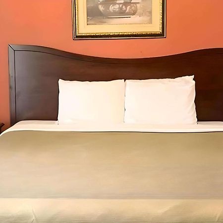Rodeway Inn Manchester Eksteriør billede