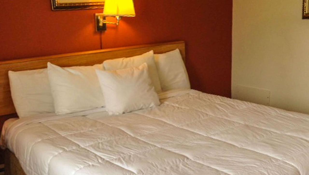 Rodeway Inn Manchester Eksteriør billede